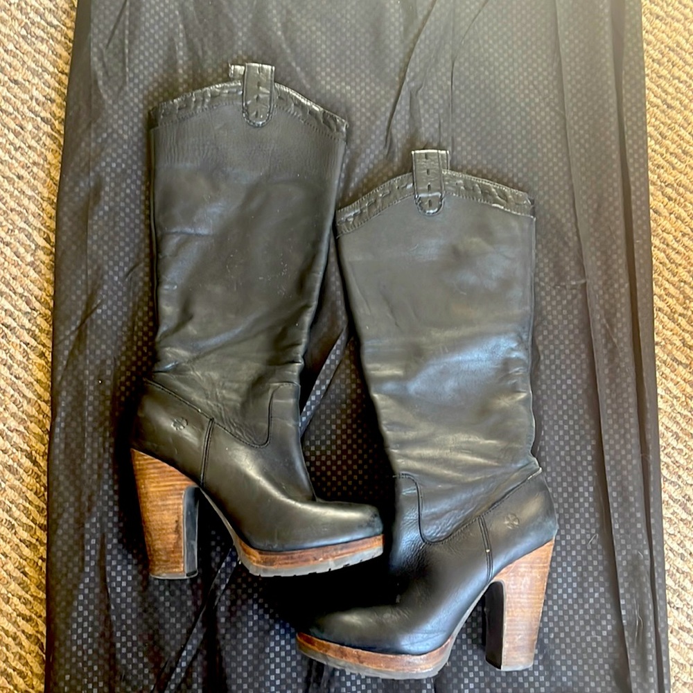 Lucky Brand 🍀 Size: 8 1/2   Black 4in heel boot